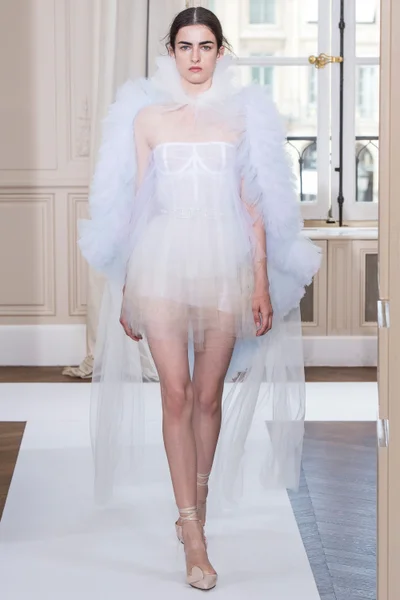 Look 36